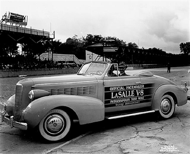 Strange Olde Indy 500 Pace Cars 1940 S Chrysler Convertible Chrysler Convertible Indy Cars Chrysler Cars Strange Olde Indy 500 Pace Cars 1940 S Chrysler Convertible Chrysler Convertible Indy Cars Chrysler Cars